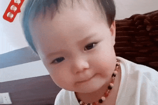 Con gái đội trưởng Quế Ngọc Hải yêu không chịu được khi gọi 'papa' quá ngọt ngào