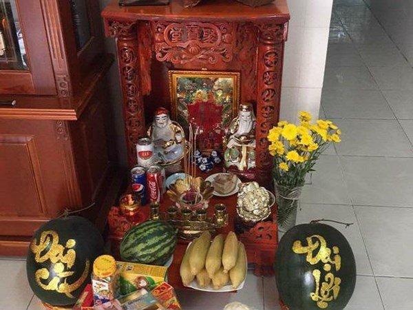 Bàn thờ thần Tài thiếu những thứ này là phạm đại kỵ, tiền cứ đội nón ra đi-4