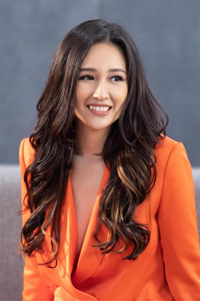 Ghi điểm với mái tóc thương hiệu, chia sẻ của Mai Phương Thúy khiến mọi người bất ngờ-3