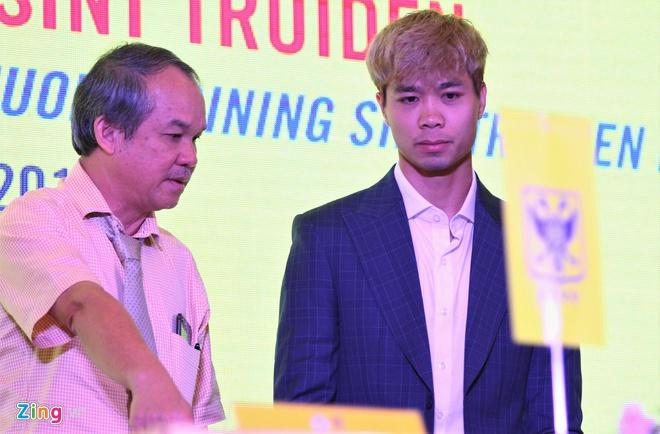 Bầu Đức cân nhắc cho Công Phượng về CLB TP. HCM-2