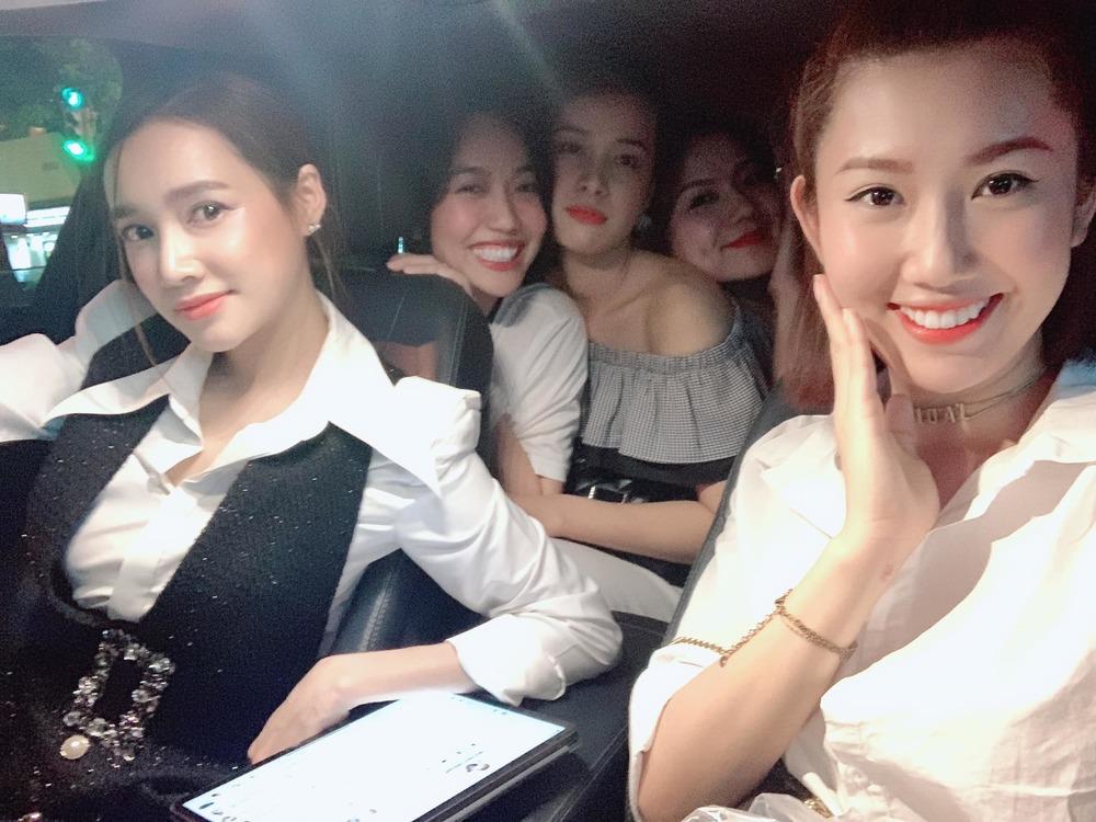 Đọ sắc dàn mỹ nhân chưa chồng, Nhã Phương chứng minh gái một con trông mòn con mắt-4