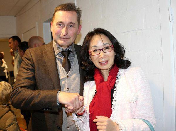 Yêu nhau lúc nghèo khó, ông giáo ly dị vợ tỷ phú vì không chịu nổi sự giàu có-3