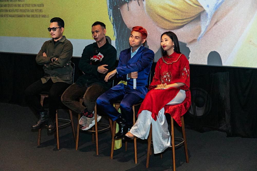 Sau loạt sớ tố chồng cũ, nghệ sĩ Xuân Hương được mời làm bà Phó Đoan trong MV Jun Phạm tóc đỏ-2