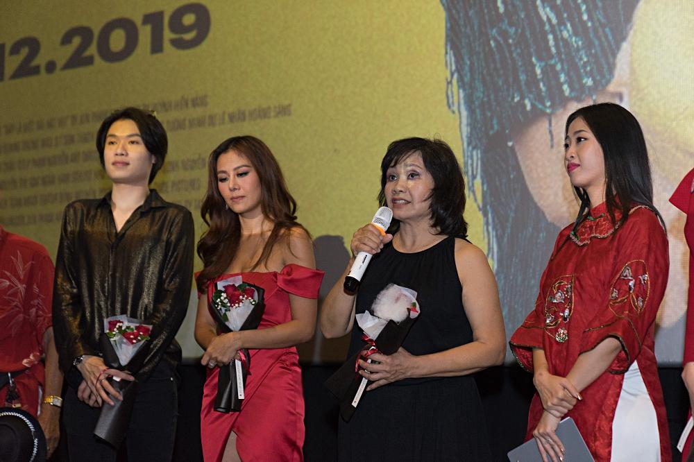 Sau loạt sớ tố chồng cũ, nghệ sĩ Xuân Hương được mời làm bà Phó Đoan trong MV Jun Phạm tóc đỏ-4