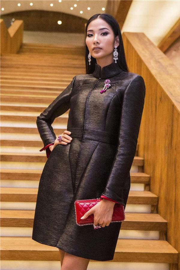 Toát mồ hôi vì đồ hiệu đắt đỏ của sao Việt: Ngọc Trinh 3 tỷ cũng chưa bằng chiếc túi cầm tay của Lệ Quyên-14