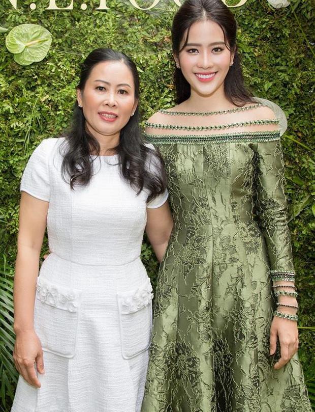 Mẹ Nam Em tiết lộ sự tích về cái tên Nam Anh - Nam Em và sẵn tiện bóc phốt con gái trên truyền hình-1