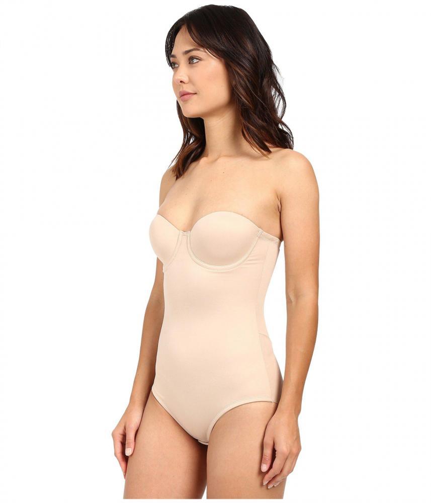 Bảo Anh - Ngọc Trinh cùng mắc lỗi lộ nội y khi đụng hàng mẫu đầm xuyên thấu-7