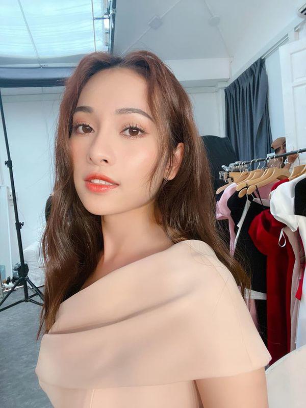 Lên chung khung hình, dàn bà xã sao Việt khoe nhan sắc long lanh chả ai kém ai phần nào-2