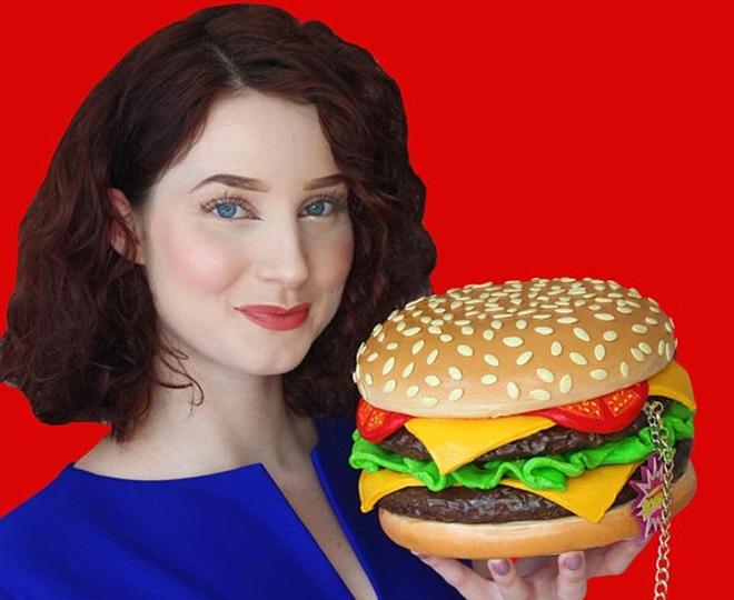 Đôi giày giống mỳ tôm khiến dân mạng đòi thêm gia vị-3