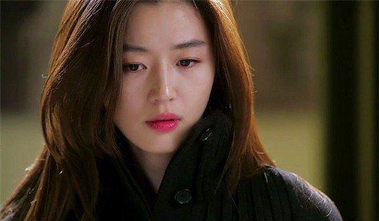 Bắt vợ bầu chủ động ký đơn ly hôn, 2 năm sau chết trân nhìn giám đốc chi nhánh mới-1