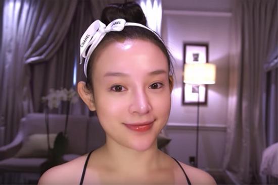 Huyền Baby khoe mặt mộc khó tin, khác xa với ảnh lúc makeup kỹ càng