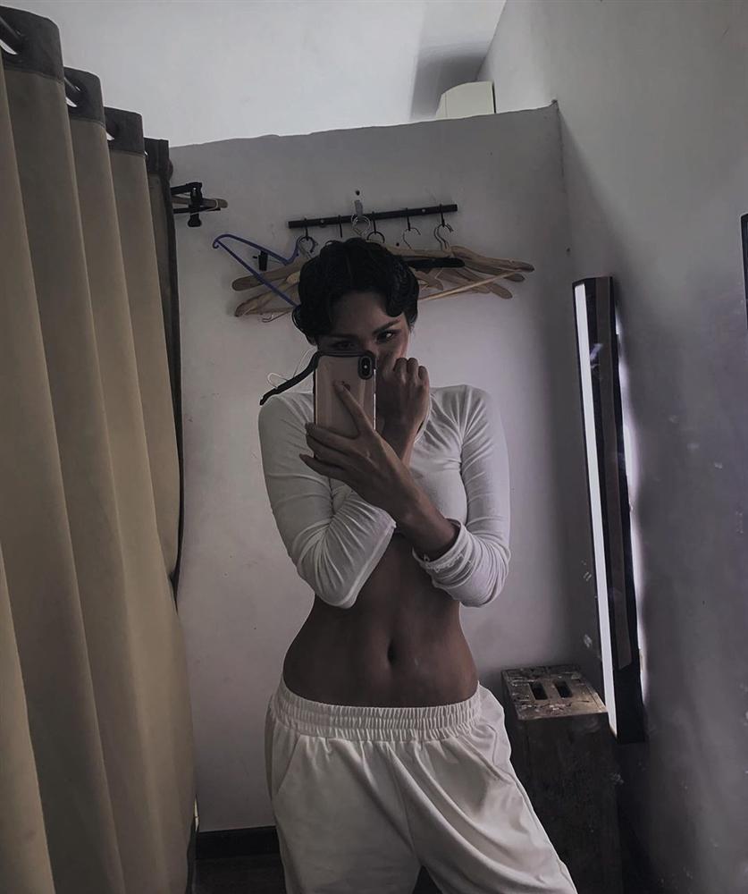 Học HHen Niê bí quyết cực dễ hack vòng eo nhỏ đến siêu tưởng mà không cần đến photoshop-9