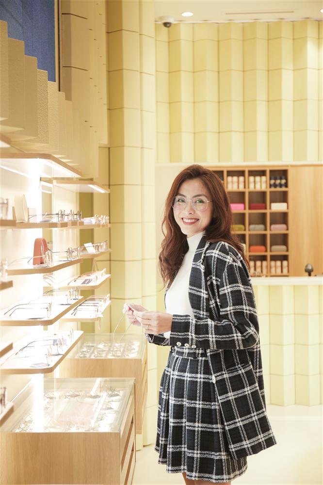 Sau thời gian bị chê gầy xác xơ, Tăng Thanh Hà lấy lại phong độ, khí chất hơn người-1