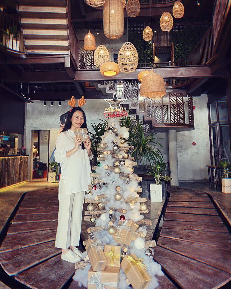 Tìm ra chiếc áo giấu bụng bầu quốc dân, Nhã Phương, Đàm Thu Trang, Hoàng Oanh đều diện-2