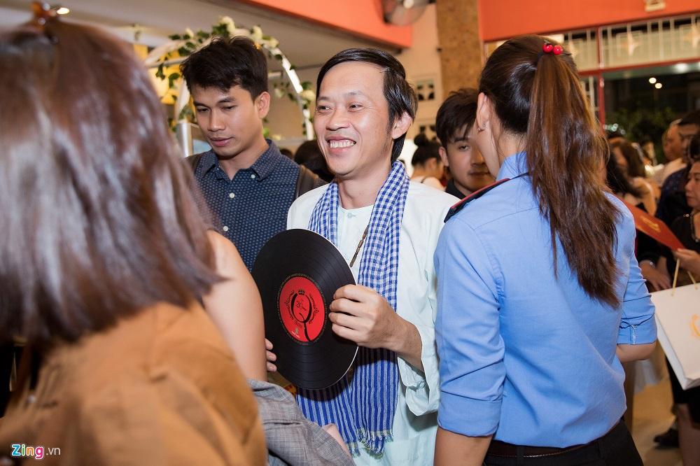 Hoài Linh ở tuổi 50 - giàu có, giản dị và chẳng giống ai-1