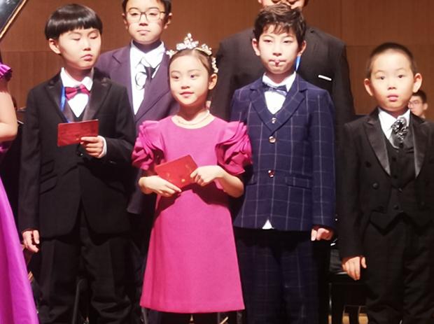 Lý Tiểu Lộ khoe ảnh eo thon sau scandal ngoại tình-2