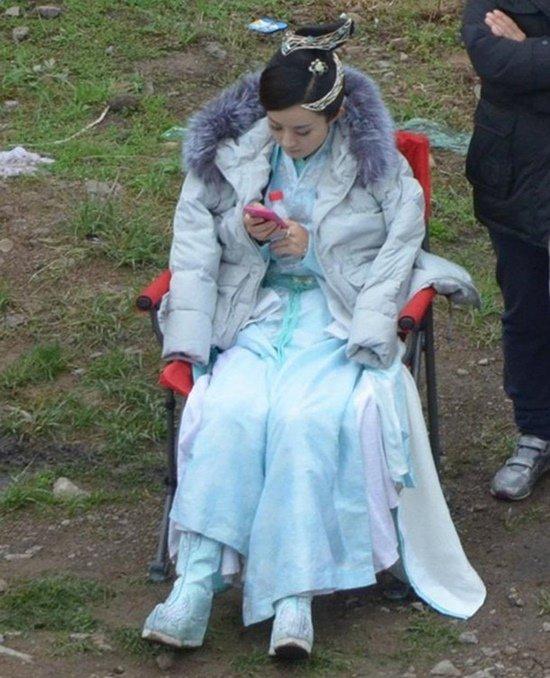 Ăn gian 20cm chiều cao đóng phim: Phạm Băng Băng, Triệu Lệ Dĩnh cũng dùng gạch xây nhà-3