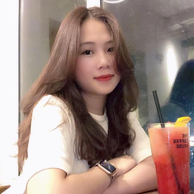 Nhan sắc 3 nàng WAGs cùng tên Trang của tuyển Việt Nam-7