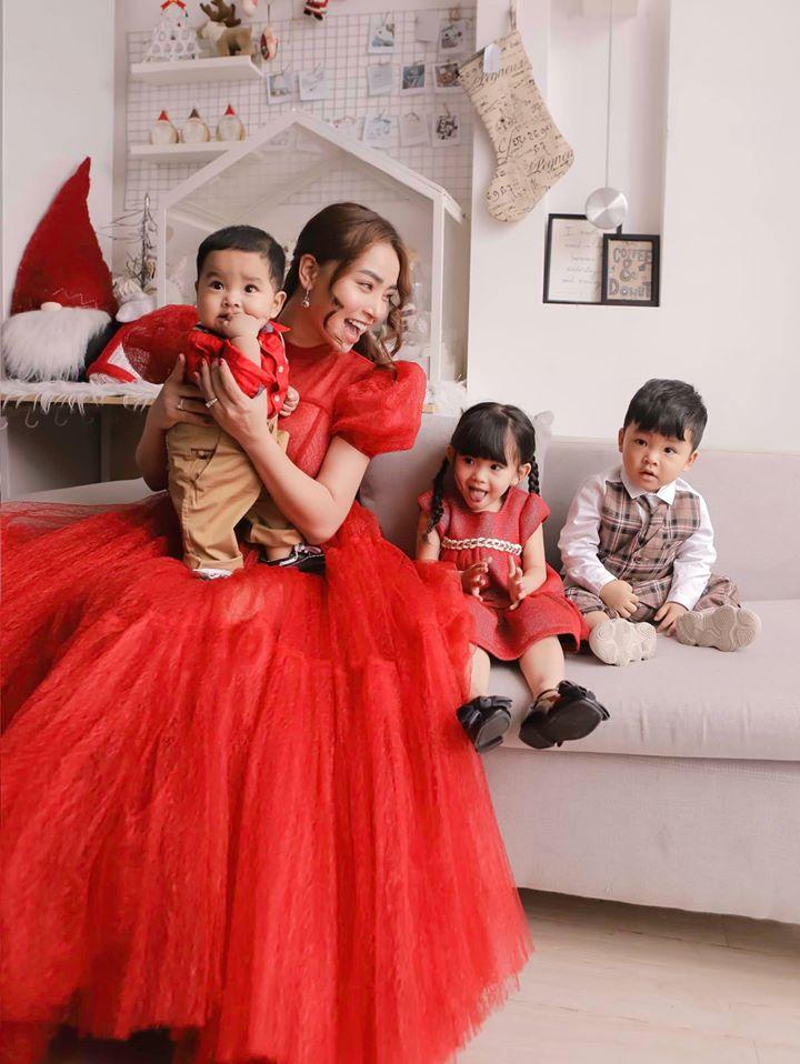 Sao Việt rộn ràng đón Giáng sinh bằng hàng ngàn khoảnh khắc ấm áp-8