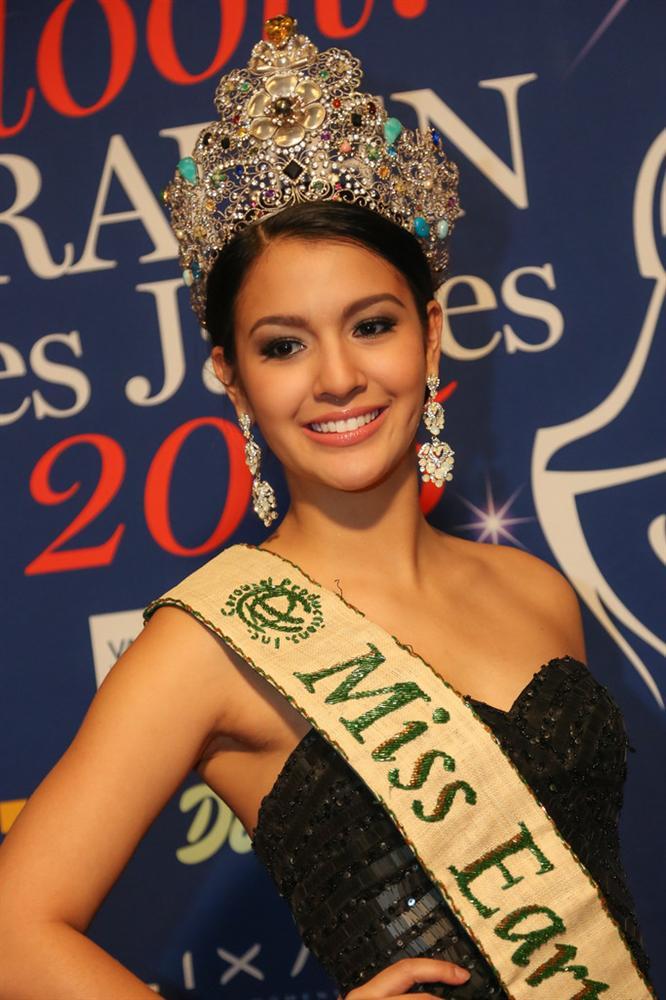 SHOCK: Hoa hậu Trái đất 2014 chấp nhận mất vương miện để tham dự Hoa hậu Hoàn vũ 2020-5