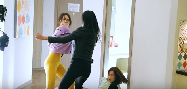 Fan vui mừng khi thấy Hương Giang đánh nhau với Hân Tuesday trong phim mới-3