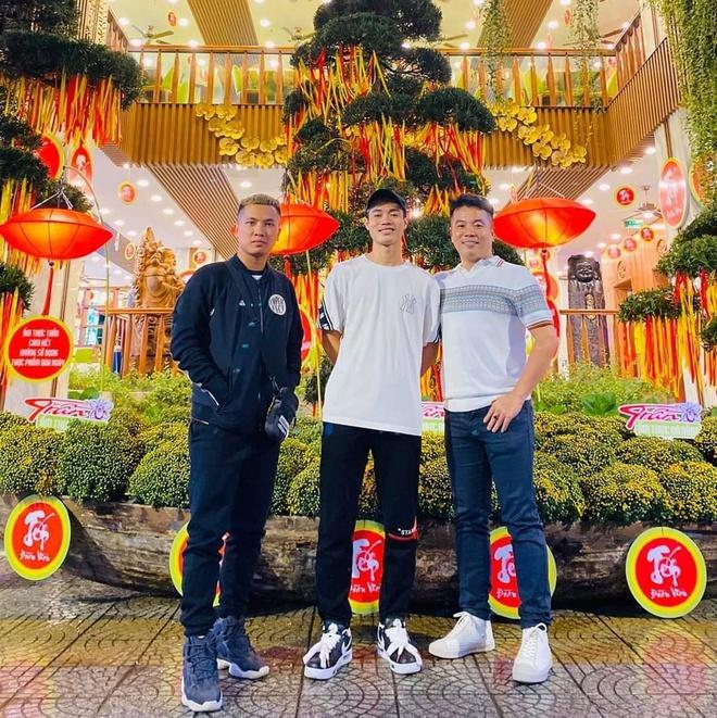 Hải Quế vui vẻ bên gia đình, Văn Hậu đón Giáng sinh đầu tiên ở Hà Lan-6