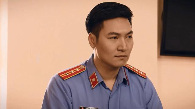 Bị chê khi vào vai kiểm sát viên trong Sinh tử, Mạnh Trường nói gì?-1