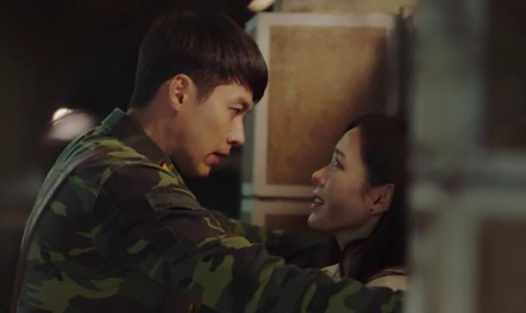 Hạ cánh nơi anh có sức hút gì mà trở thành bom tấn của phim Hàn Quốc-3