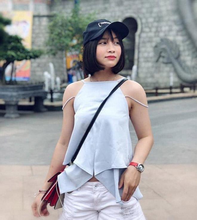 Mạng xã hội xôn xao khoảnh khắc hotgirl bóng đá Hoàng Thị Loan chụp ảnh e ấp bên Công Phượng-3