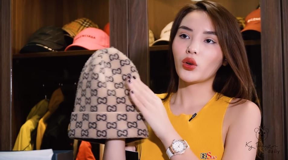 Kỳ Duyên đu theo trend đập hộp với những món hàng hiệu đắt giá sắm tại Hàn Quốc-5