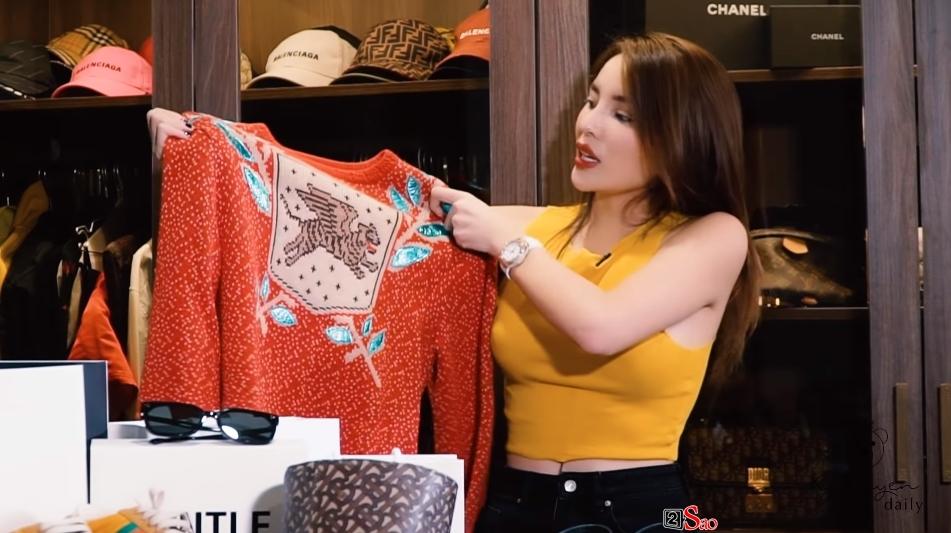 Kỳ Duyên đu theo trend đập hộp với những món hàng hiệu đắt giá sắm tại Hàn Quốc-9