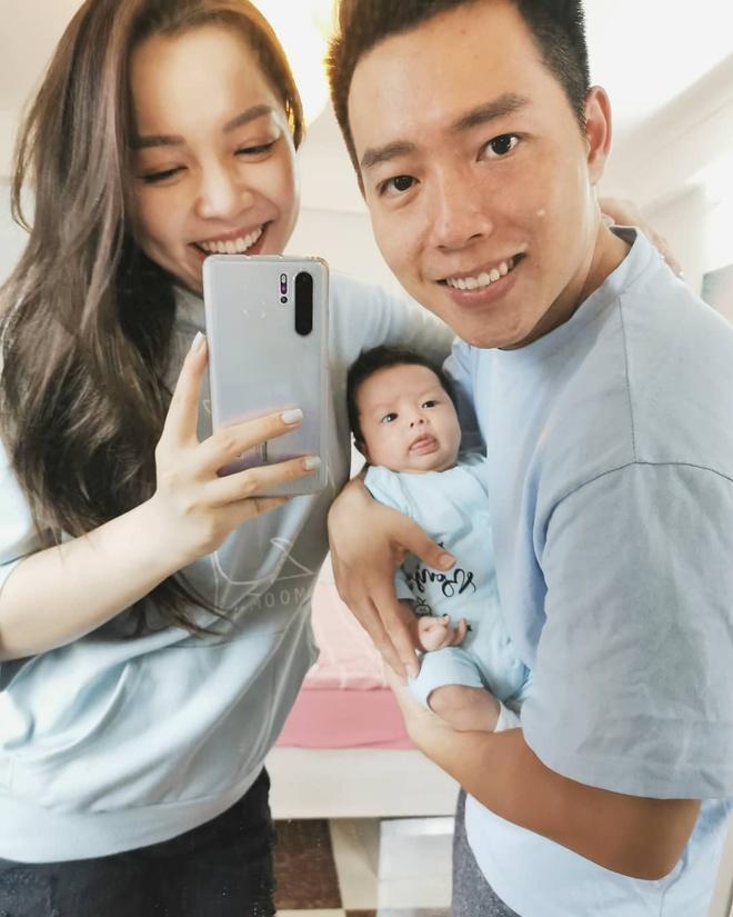 Con của cầu thủ, hot girl mới ra đời đã thành hot baby nổi tiếng mạng-5