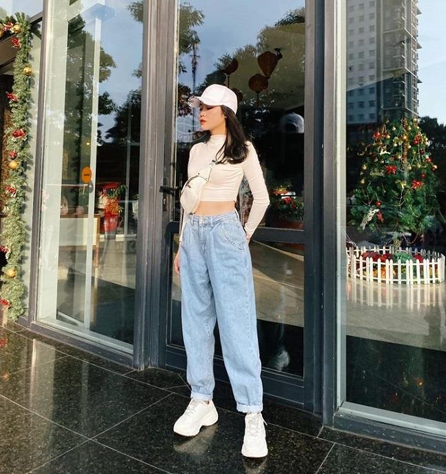 Bạn gái Văn Hậu đẹp mơ màng đón Noel, nhắn nhủ bạn trai lời yêu thương-1