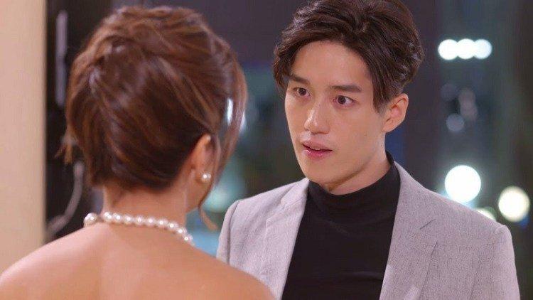 Gặp bạn gái ngay cửa khách sạn, em cười khẩy nói câu này khiến tôi run lẩy bẩy-2