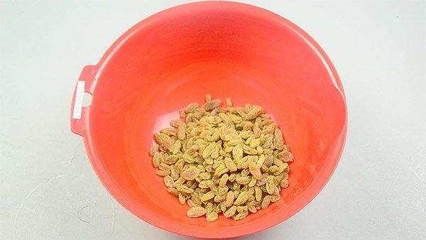 Nho khô đừng vội ăn ngay, thêm một bước sẽ giúp nho sạch bong, hết bay bụi cát-1