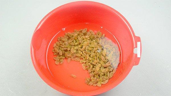 Nho khô đừng vội ăn ngay, thêm một bước sẽ giúp nho sạch bong, hết bay bụi cát-3