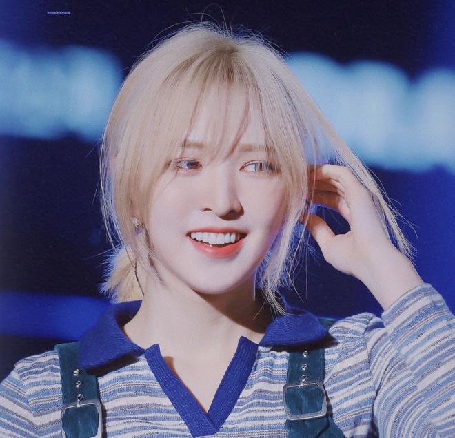 Ca sĩ nhóm Red Velvet gãy xương chậu khi ngã từ sân khấu cao 2m-1