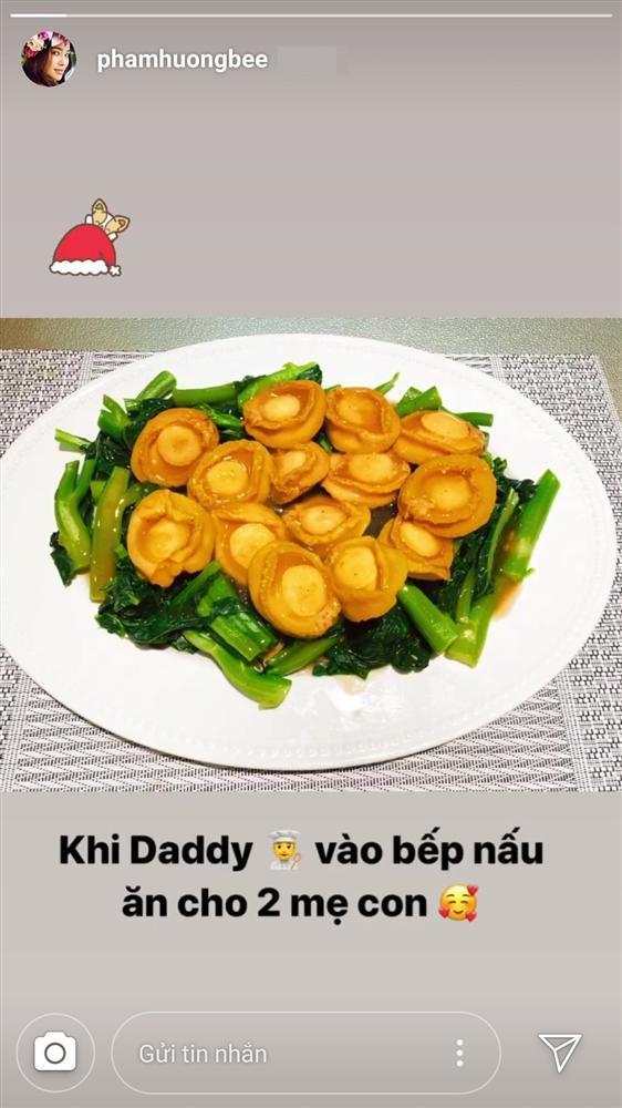 Thị phi bủa vây sau khi công khai con trai, Phạm Hương vẫn vui vẻ khoe điều ngọt ngào hôn phu dành tặng-2