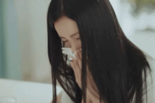 Những cảnh khóc gây cười trong phim Trung 2019