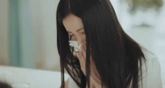 Những cảnh khóc gây cười trong phim Trung 2019-3