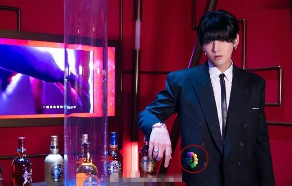 Ngô Diệc Phàm lại lộ chuyện hẹn hò, có bạn gái bí mật?-5