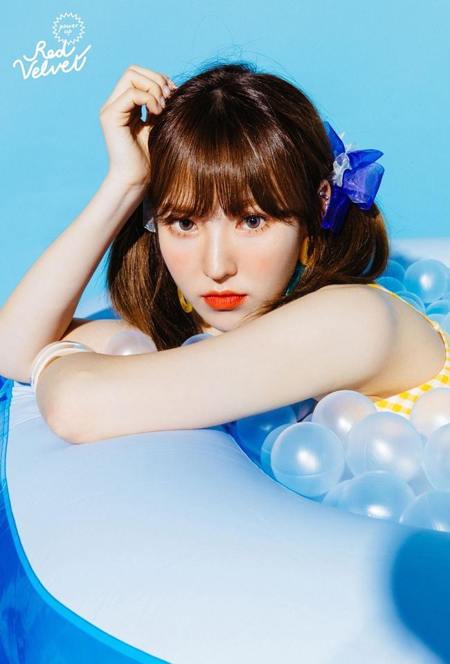 SBS lên tiếng xin lỗi sau tai nạn của Red Velvet Wendy tại chương trình âm nhạc SBS Gayo Daejun. Được biết Wendy bị chấn thương mặt, gãy xương chậu và cổ tay phải sau khi bị ngã từ độ cao 2m. SM Entertainment cho biết Wendy cần ít nhất 3 tháng để điều trị.