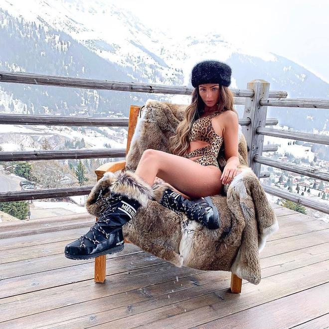 Kendall Jenner dẫn đầu trào lưu mặc bikini giữa trời tuyết-5
