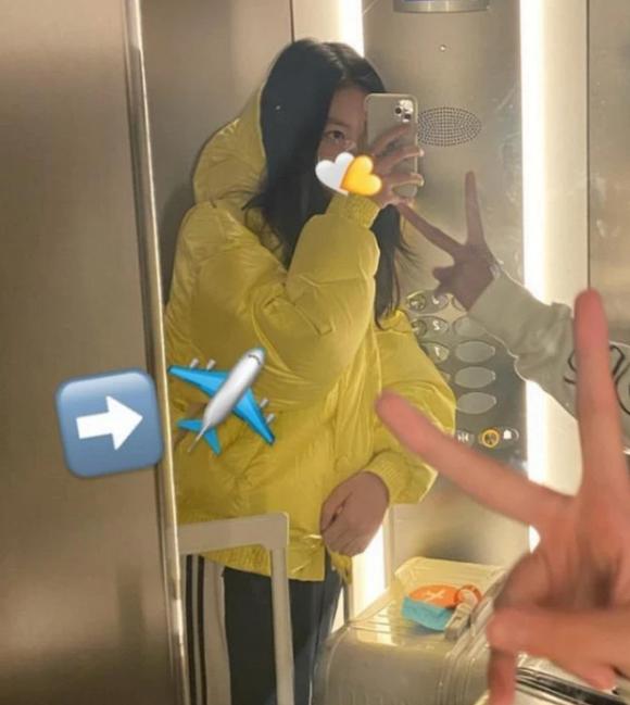 Không chỉ sành điệu, con gái 13 tuổi của Vương Phi còn gây sốt với chiều cao đáng ngạc nhiên-5