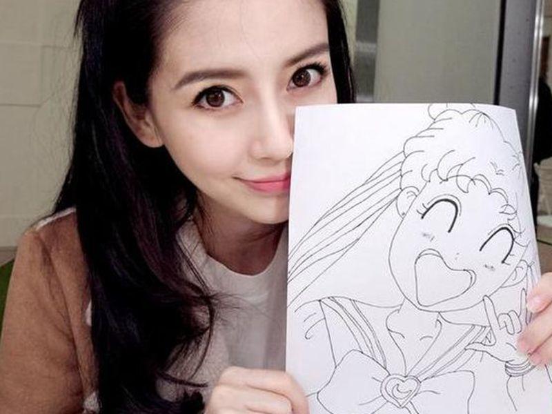 Minh tinh Hoa ngữ đọ tài vẽ tranh: Vương Nhất Bác và Tiêu Chiến múa bút đẹp bất ngờ-1