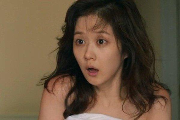 Hí hửng cưa được bạn trai cao phú soái, đêm tân hôn chàng lột xác khiến tôi chạy không kịp-2