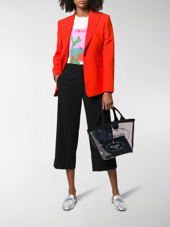 Chất chơi made by Ngọc Trinh: Mua túi hiệu 22 triệu đồng chỉ để đựng bánh tráng, tôm khô-6