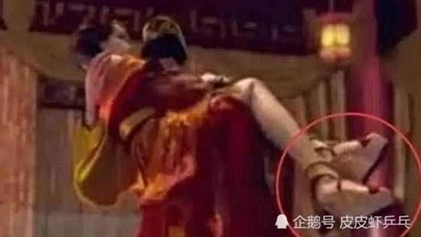 Phim Trung Quốc lừa cả tỷ khán giả bằng những chiêu điêu không tưởng thế này!-17