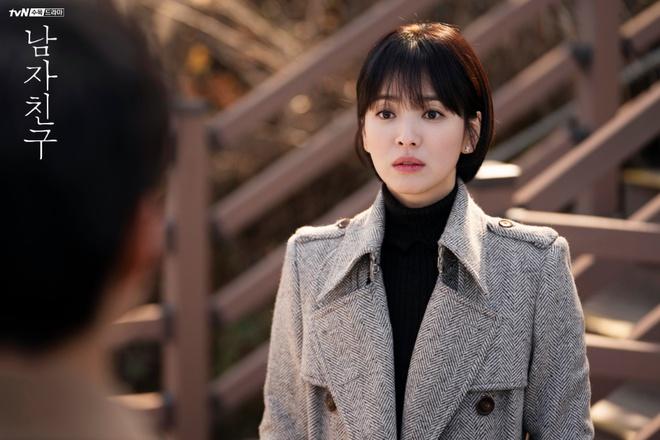 Cú ngã ngựa đáng tiếc của Song Hye Kyo, Ha Ji Won trong 2019-1