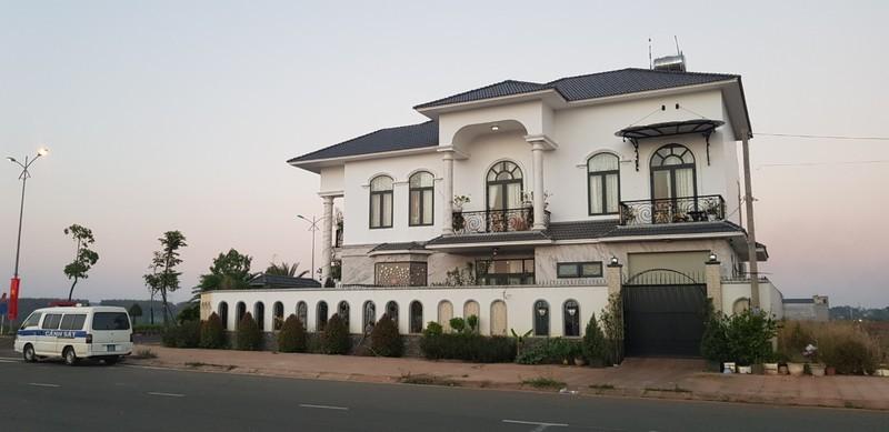 Bình Phước: Lộ diện nghi can táo tợn cướp tiền của nữ Bí thư Huyện ủy-2